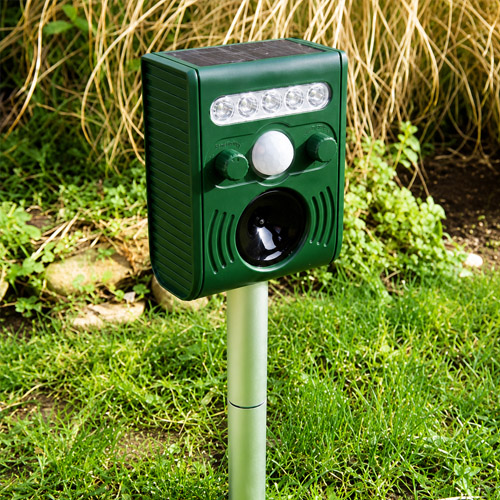 Solar Outdoor Pest Repeller GKEP-8 - Image 3